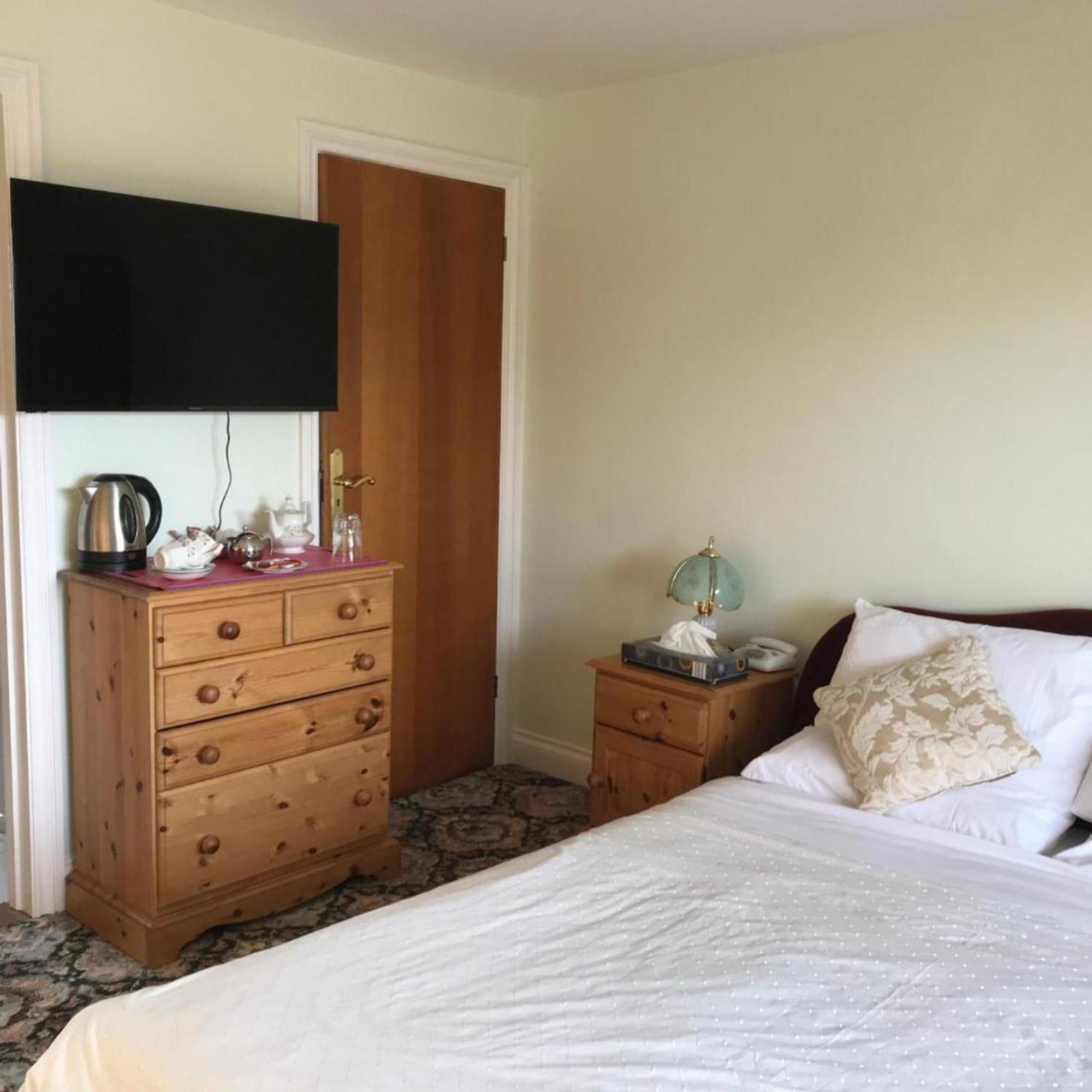 Room In Guest Room - Orchard Manor, Fore Street, Probus Труро Екстериор снимка