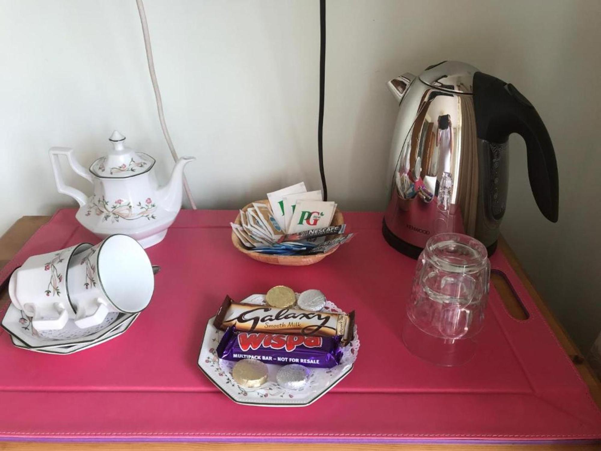 Room In Guest Room - Orchard Manor, Fore Street, Probus Труро Екстериор снимка