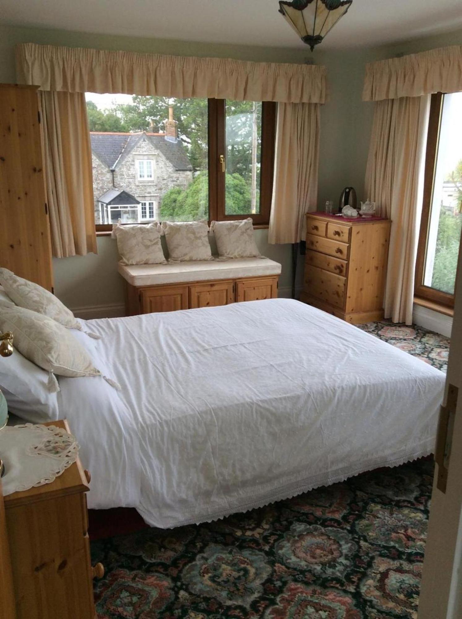 Room In Guest Room - Orchard Manor, Fore Street, Probus Труро Екстериор снимка